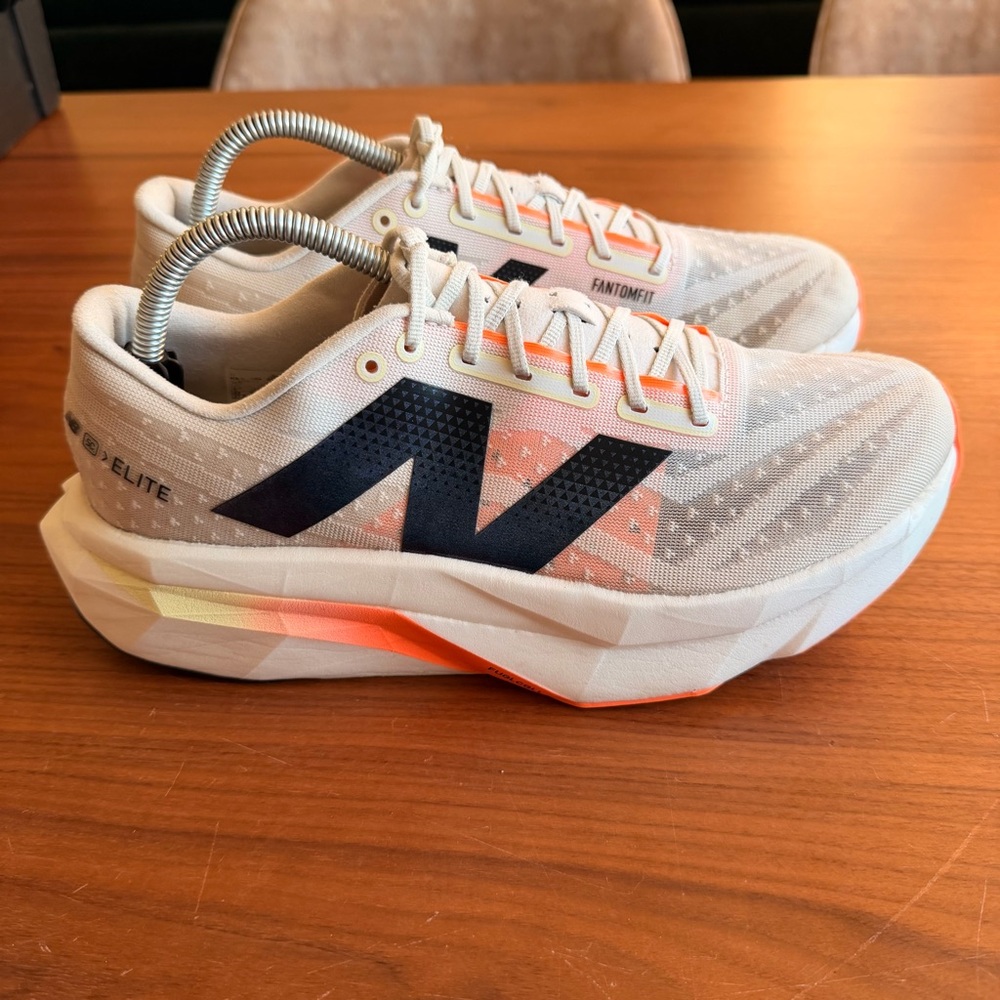New Balance FuelCell Supercomp Elite V4 Shoes Mens 9.5D White Hot Mango Sneakers
